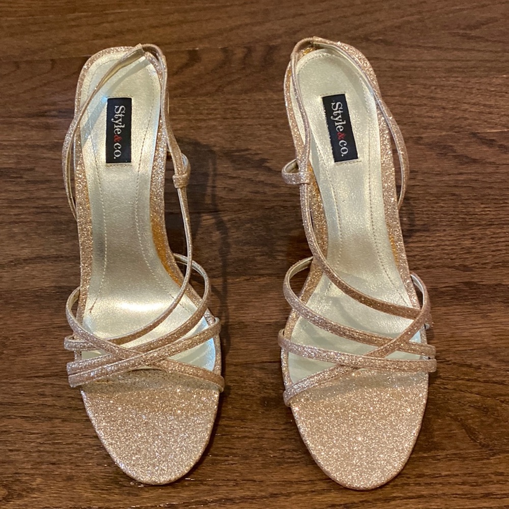 Brand new high heel shoes